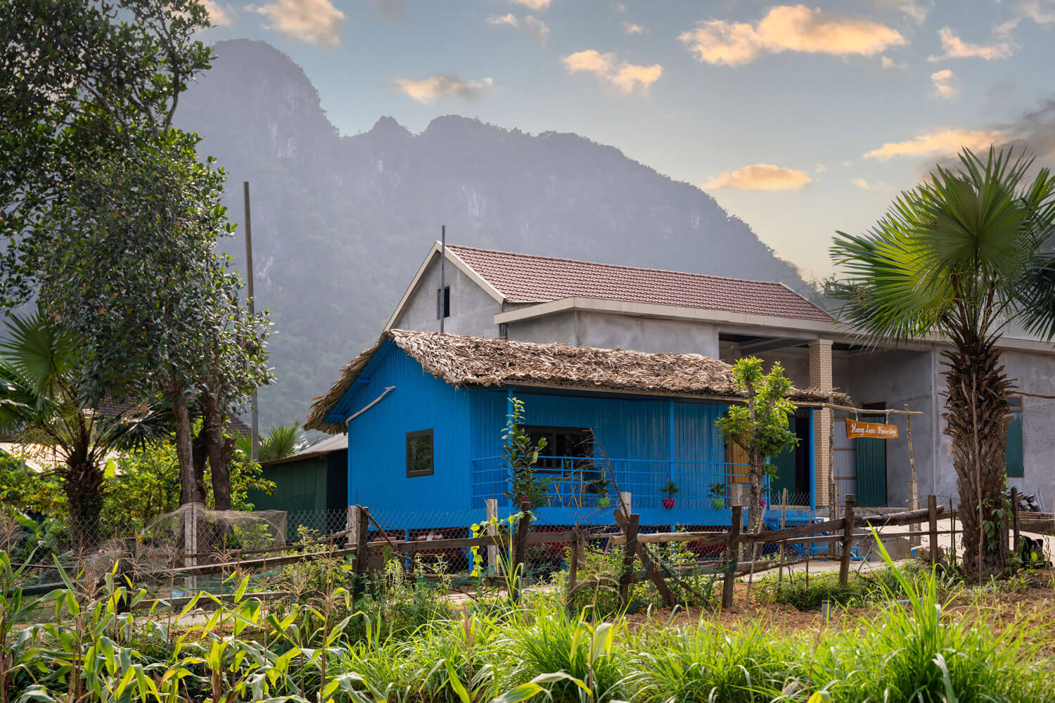 Rural Homestay-một loại hình lưu trú ấn tượng với việc sử dụng loại hình nhà nổi của người dân địa phương khu vực “rốn lũ” tỉnh Quảng Bình.