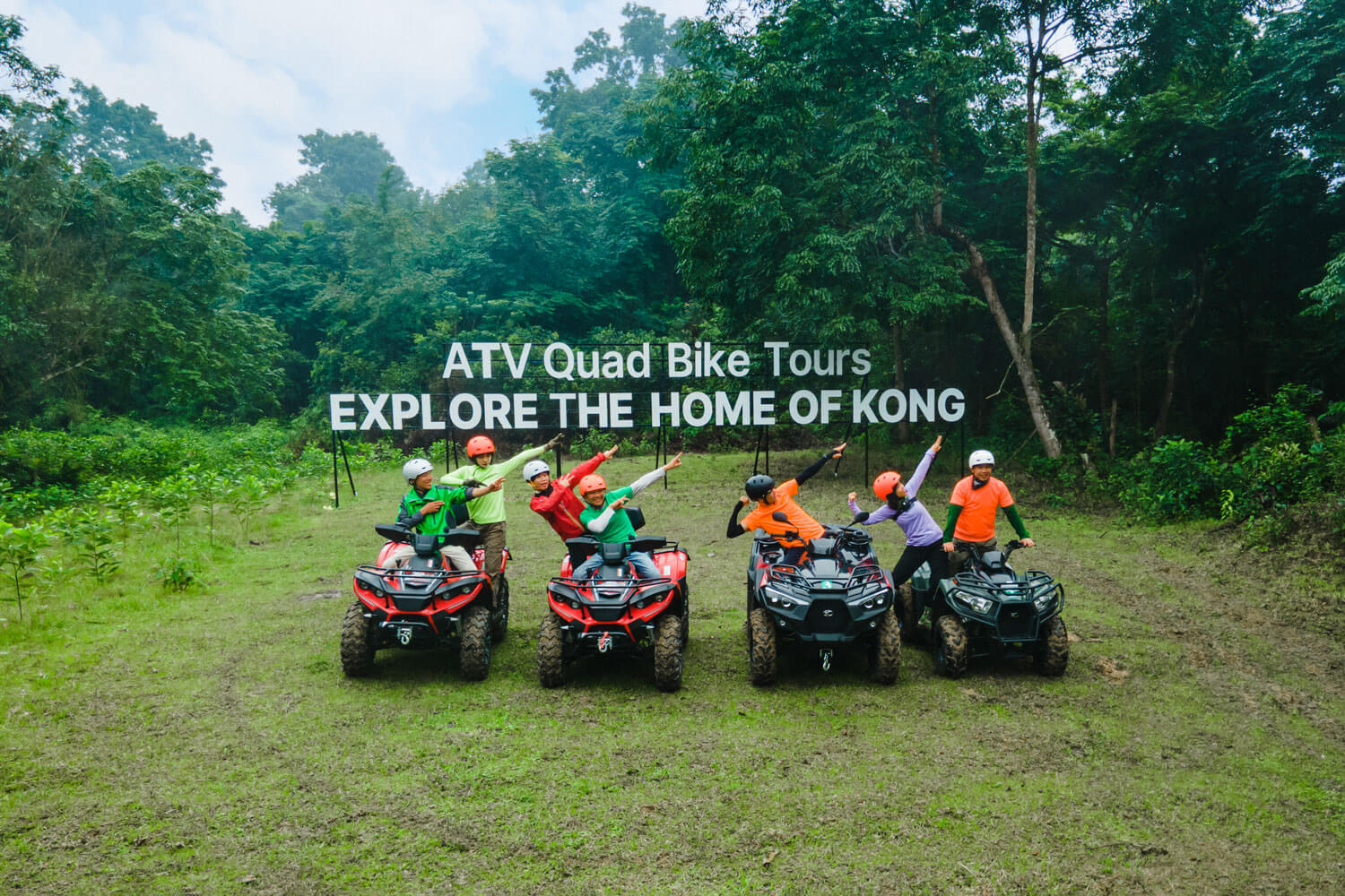 Check in và tham gia tour khám phá rừng lim bằng ATV.