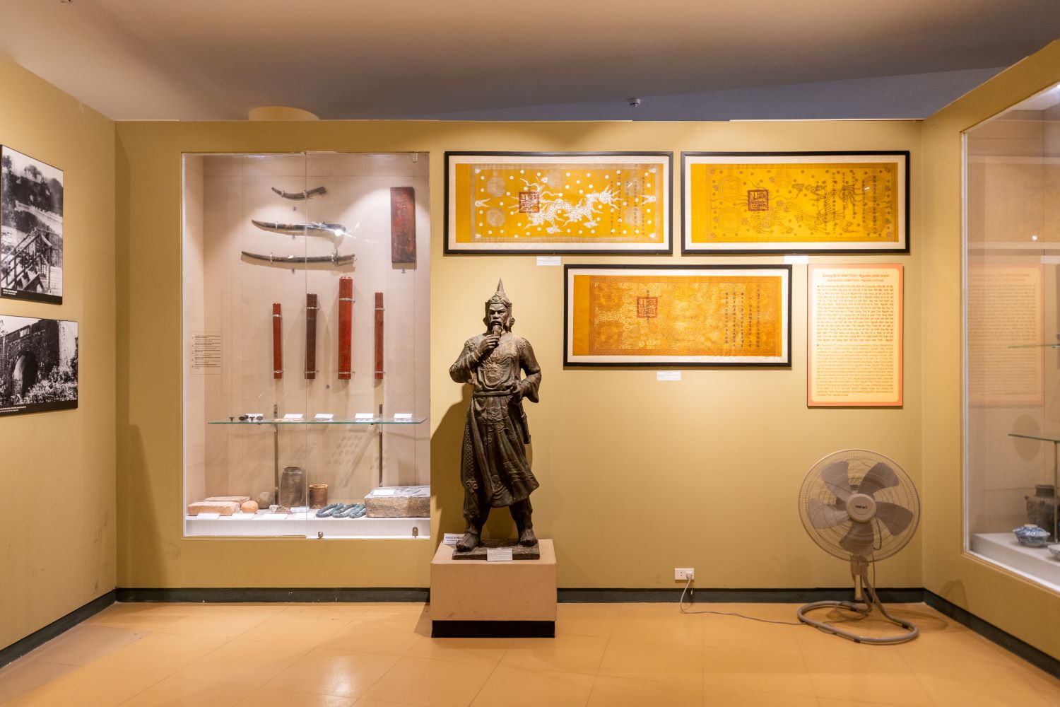 Những hiện vật liên quan đến cuộc đời Nguyễn Hữu Cảnh được trưng bày tại Bảo tàng Quảng Bình.