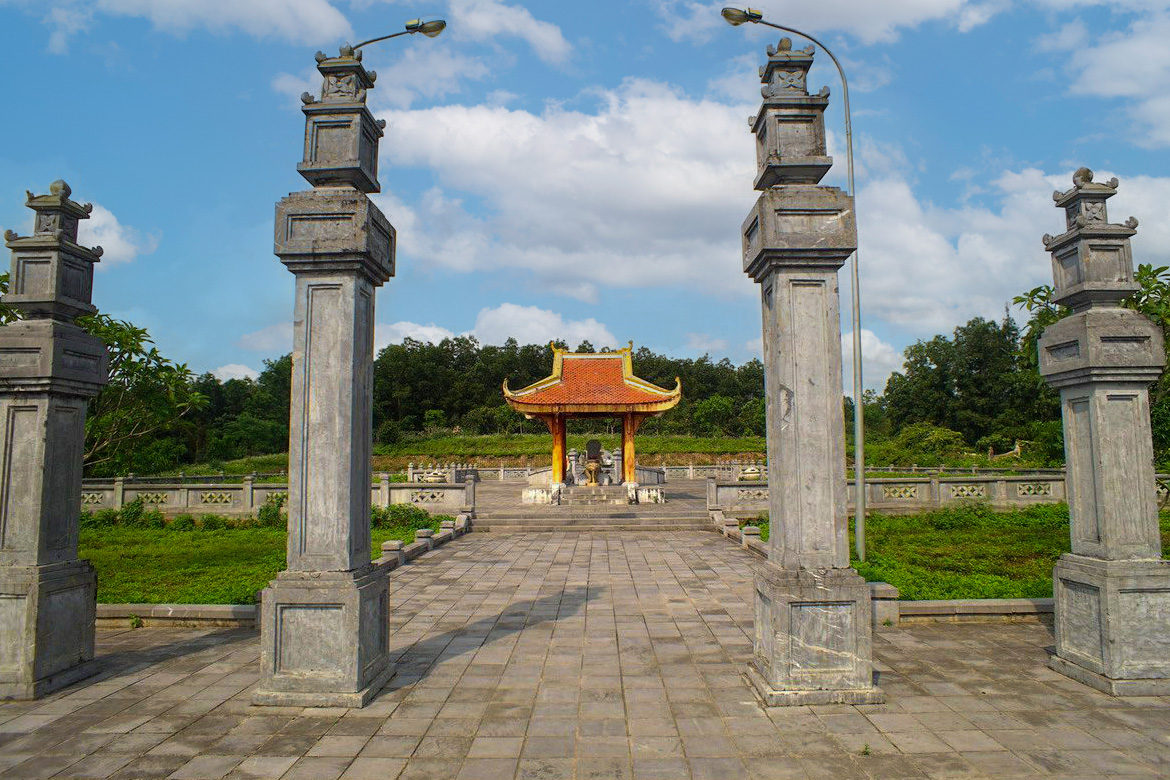 Lăng Mộ Lễ Thành Hầu Nguyễn Hữu Cảnh đã được xếp hạng là di tích lịch sử cấp quốc gia.