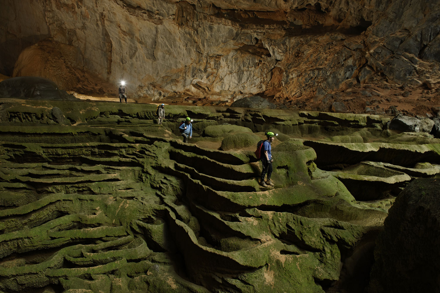 Hang Sơn Đoòng được công nhận là hang động tự nhiên lớn nhất thế giới.